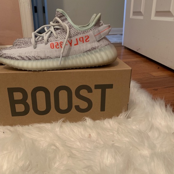 Yeezy Boost 350 - Picture 3 of 5